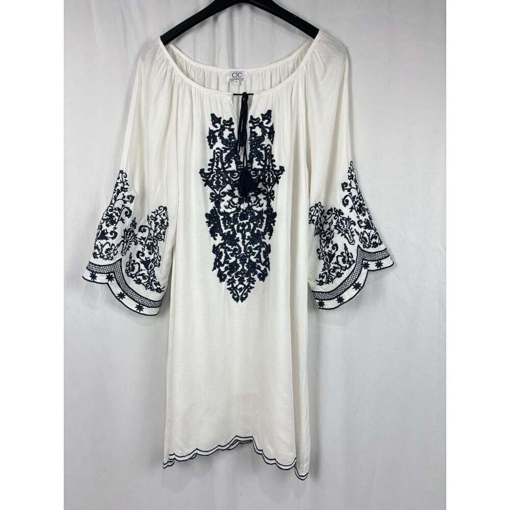 Chic Connection Boho Peasant Dress Tassel Tie White Blue Embroidery Size L